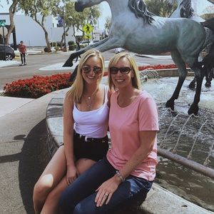 Meet your Posher, Zoe